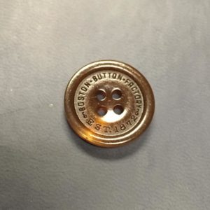 Toffee Horn Button